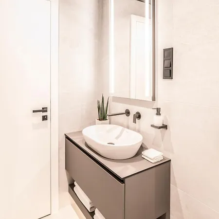 Larum - Adults Only 4* Balatonfüred