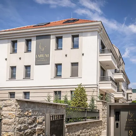 Larum - Adults Only 4* Balatonfüred