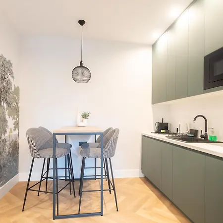 Larum - Adults Only Couette-café *