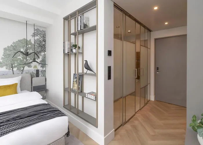 Larum - Adults Only 4*